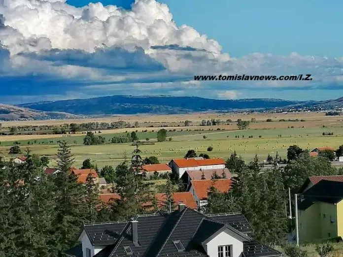 Ugodno umjereno vedro i pohladno jutro iz Tomislavgrada! Ugodno Umjereno Vedro I Pohladno Jutro Iz Tomislavgrada
