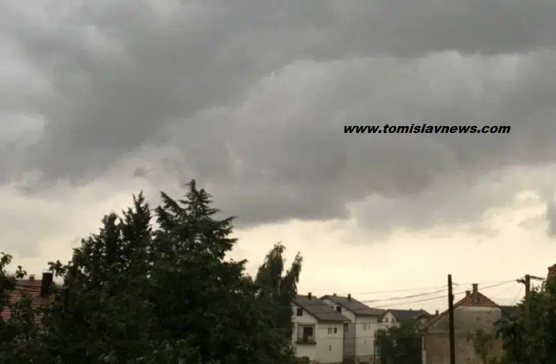 Ugodno vam oblačno i kišno jutro iz Tomislavgrada!
