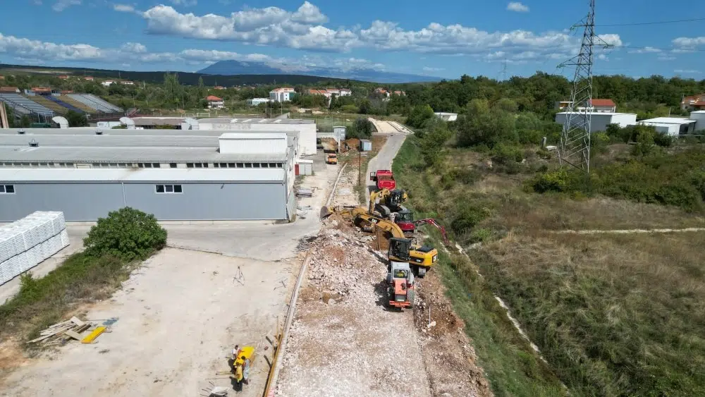 VIDEO: Zbog radova dio Ulice Stjepana Radića zatvoren za promet