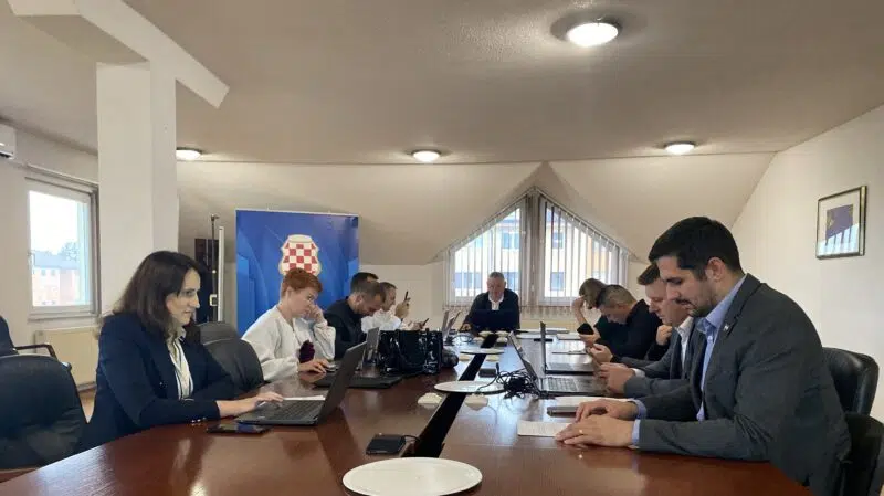 Vlada Hercegbosanske županije: Ažuriranje Odluke o popisu lijekova koji se mogu propisivati i izdavati na teret sredstava obveznog zdravstvenog osiguranja HBŽ