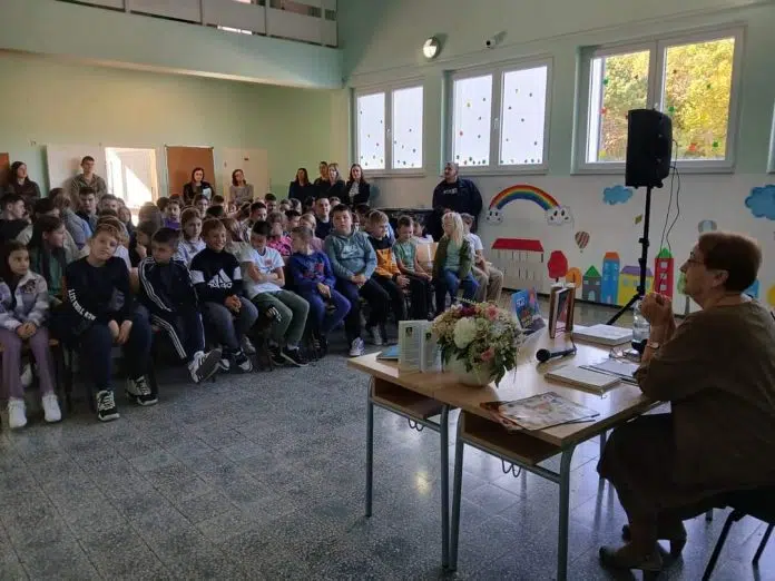 1729092616 Posuske Skole Slave Mjesec Knjige