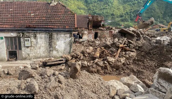 Bracni Par Iz Jablanice Sam Pronasao Tijela Osam Clanova Obitelji
