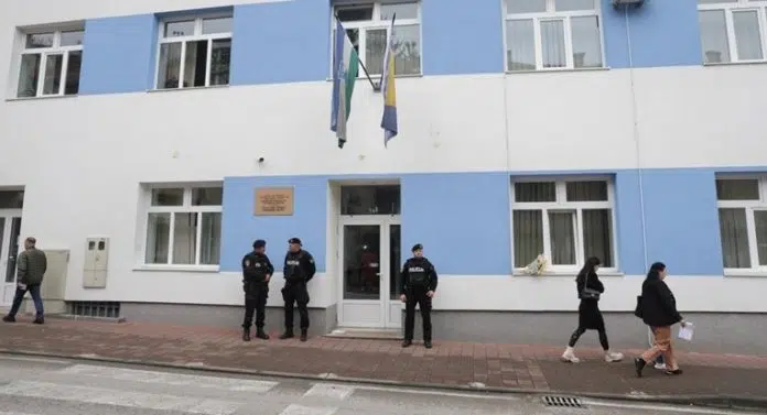 Djecak Povezan S Vehabijama Koji Je Ubio Policajca Objavio Poruku