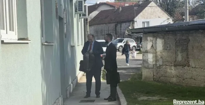 OPĆINSKI SUD U LIVNU, NA ŠTA JE LIK DOŠAO Opcinski Sud U Livnu Na Sta Je Lik Dosao.webp