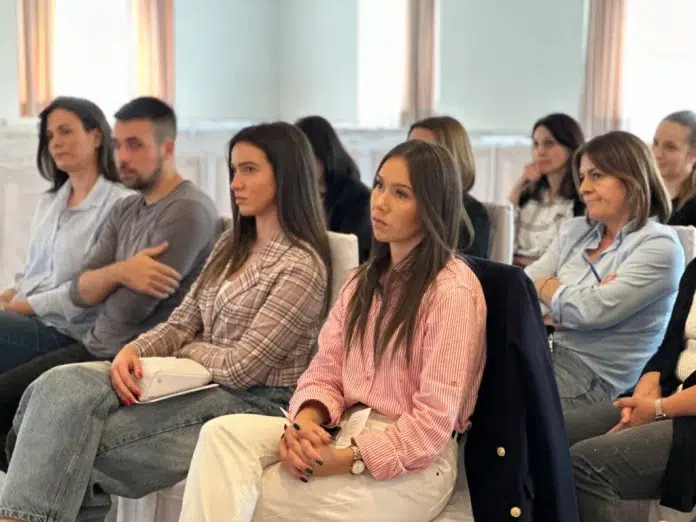 Obuka O Komunikaciji U Zdravstvu Za Medicinare Iz Zzh.webp