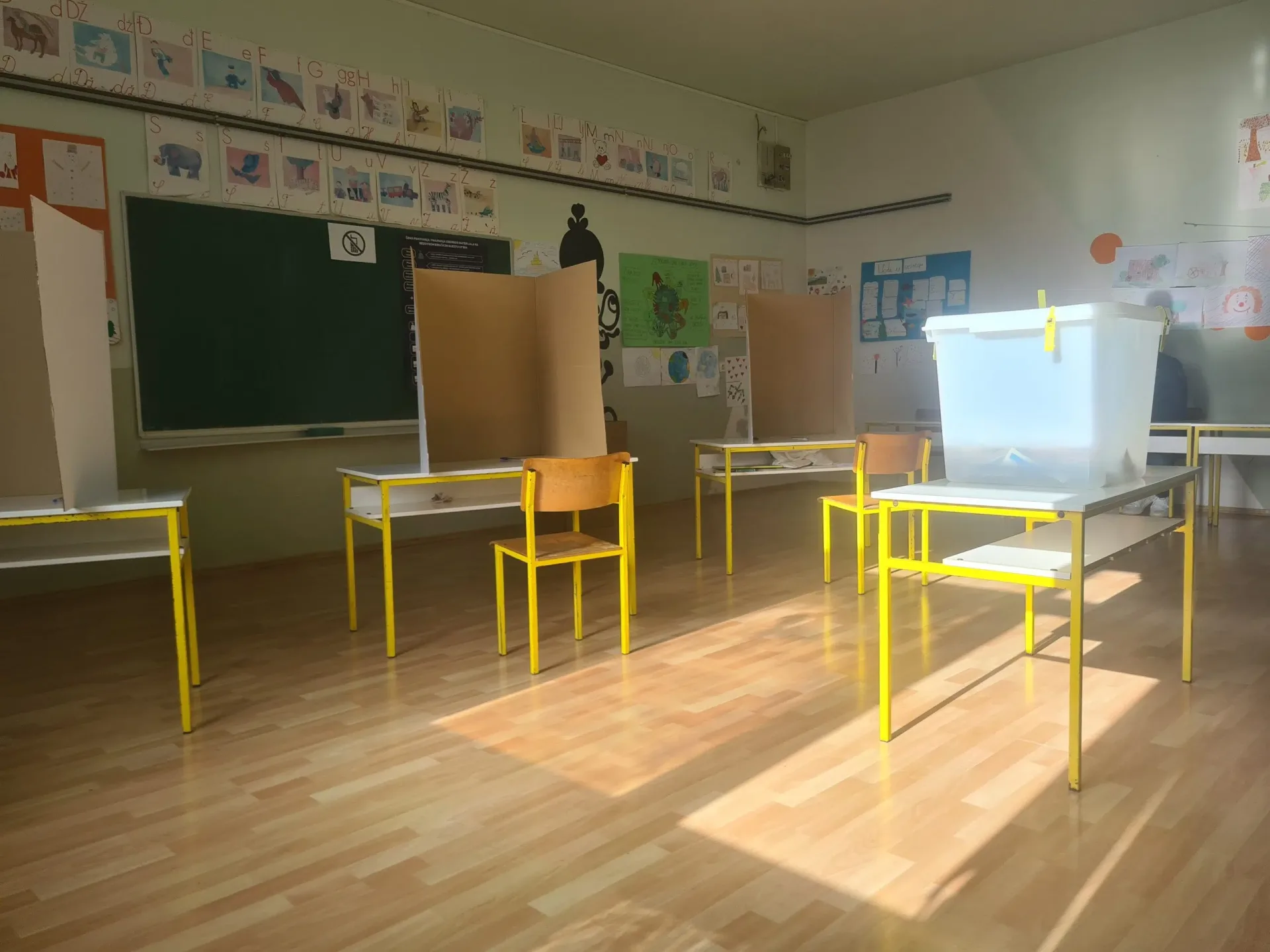 Otvorena birališta u Bosni i Hercegovini