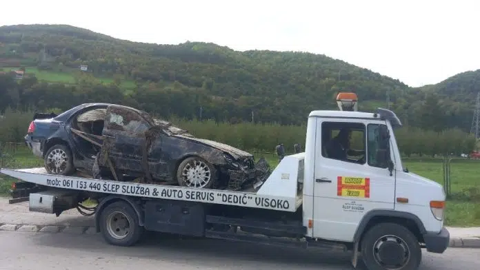 Tragedija U Visokom Cetvero Mladih Autom Sletjelo U Rijeku I