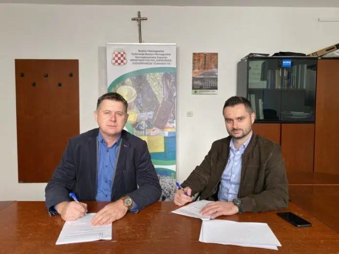 Ugovor O Upravljanju Lovistima Na Podrucju Hercegbosanske Zupanije Potpisan