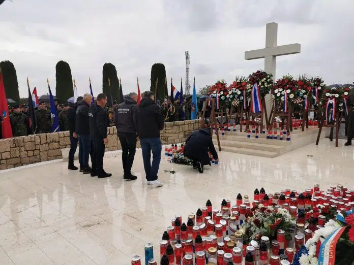 1732023181 Izaslanstva Opcine Posusje Na Obiljezavanju 33 Obljetnice Stradanja Vukovara I