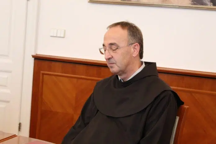 1732285593 Fra Mladen Vuksic „Ostani Vjeran Njegovo Je Biskupsko Geslo Koje