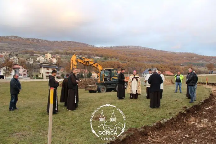 U blizini samostanske crkve na Gorici kod Livna gradi se