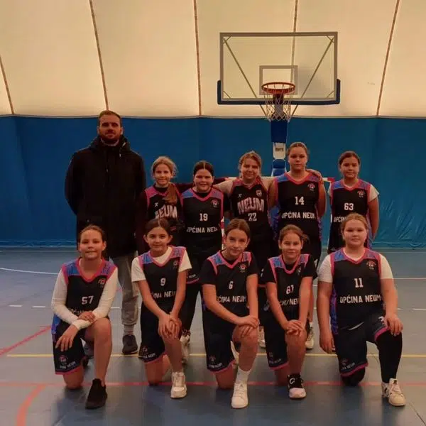 VIDEO: Škola košarke Neum: Više djevojčica nego dječaka u sportu Kosarkaski Vikend U Znaku Prijateljskih Utakmica I Pocetka Ligaskih Natjecanja