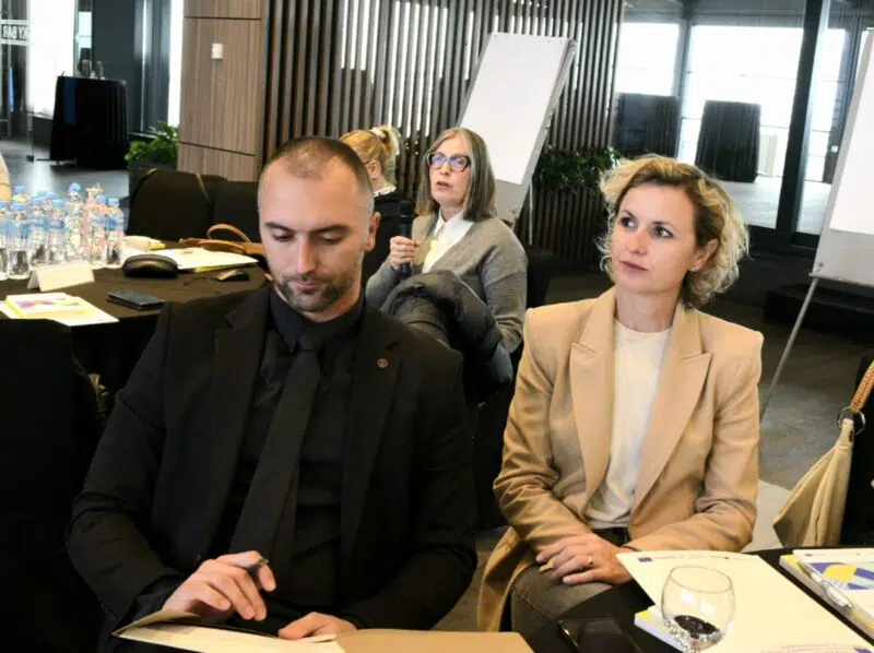 Ministar pravosuđa i uprave Hercegbosanske županije Aleksandar Rodić sudjelovao na seminaru “Pružanje besplatne pravne pomoći izbjeglicama i strancima kojima je odobrena supsidijarna zaštita u postupcima ostvarivanja prava”