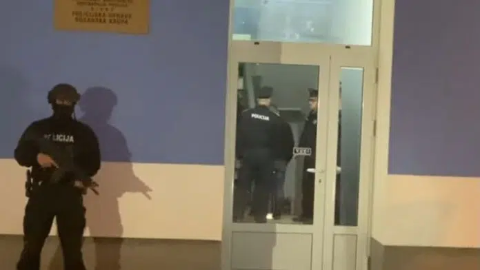 Ranjeni Policajac U Bosanskoj Krupi Otkrio Sta Je Maloljetnik Rekao