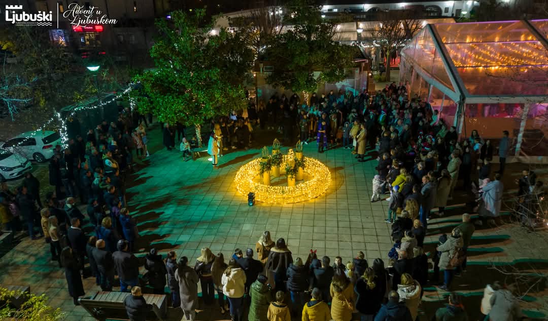 Advent u Ljubuškom: Upaljena druga adventska svijeća