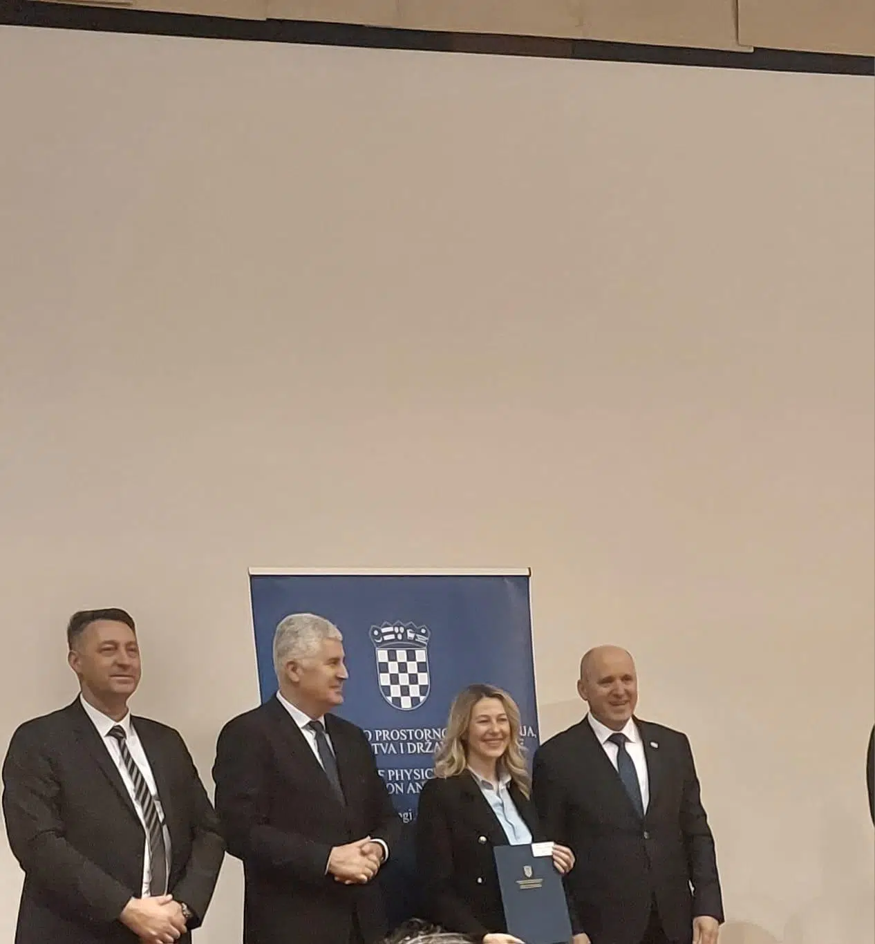 Dom zdravlja Neum: Potpisan ugovor za Obnovu laboratorijske službe