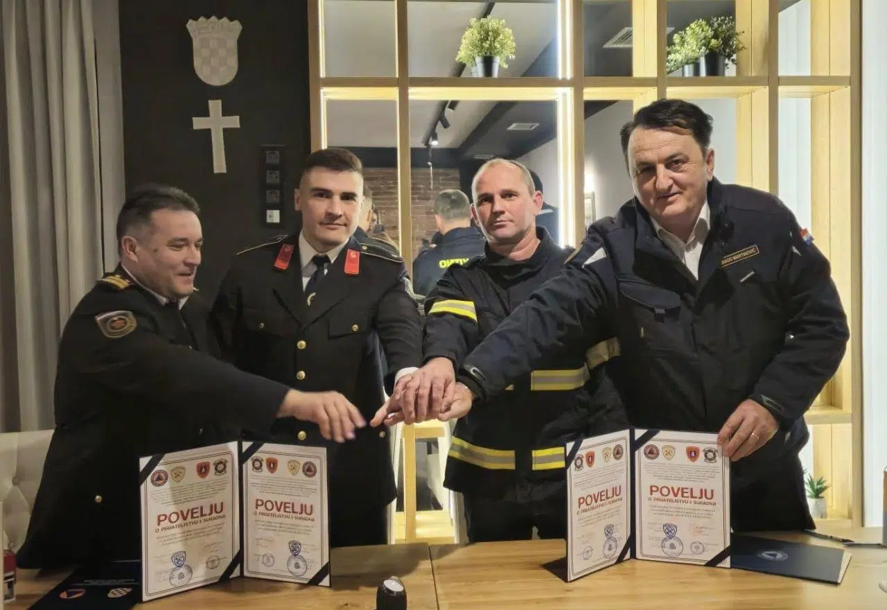 Vatrogasci ŽZH i Hrvatske potpisali Povelju o prijateljstvu