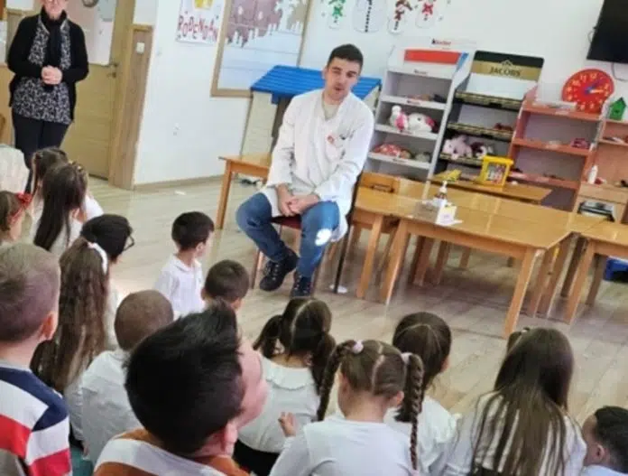 FOTO : Radionica na temu „Kada i kako pravilno prati