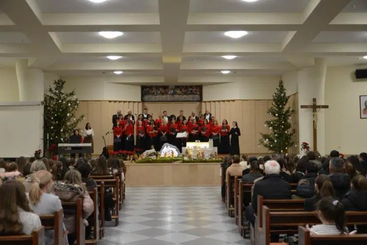 Sveti Ivan: Božićni koncert u Posušju