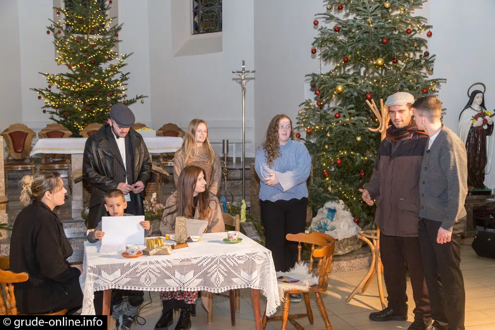 Ledinac: Dan župnog zajedništva i priredba “Svjetlo ljubavi” (FOTO)