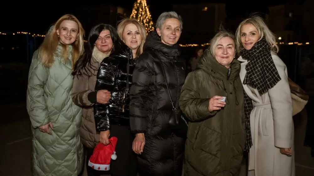 Advent na Trgu pape Ivana Pavla II: Zajedništvo i blagdanski duh