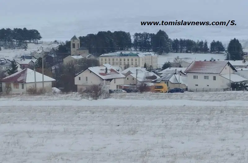 DOBRO vam oblačno i hladno blagdansko jutro iz Tomislavgrada!