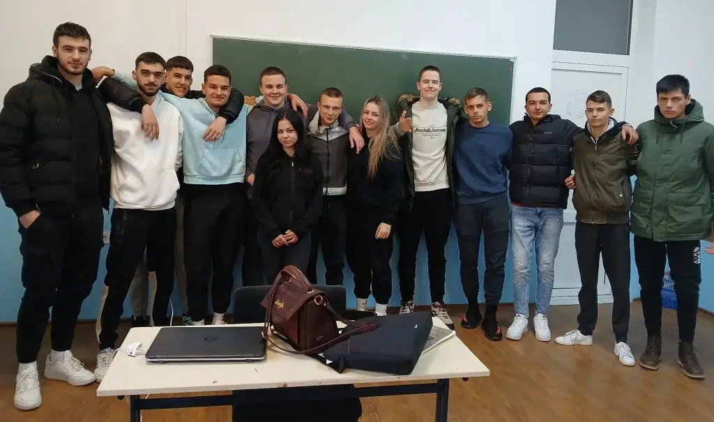 Učenici SSŠ Tomislavgrad pomogli u radu humanitarne međunarodne organizacije “Marijini obroci”
