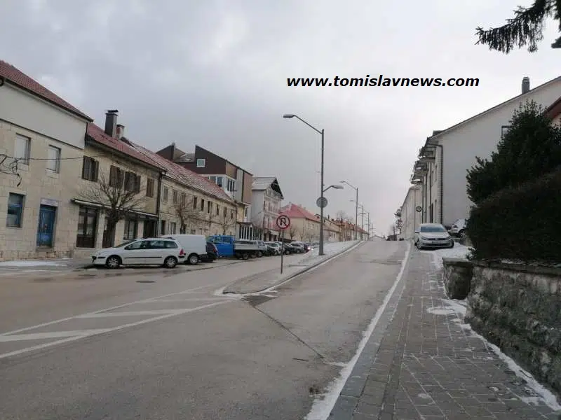 DOBRO vam umjereno oblačno i hladno jutro iz Tomislavgrada!