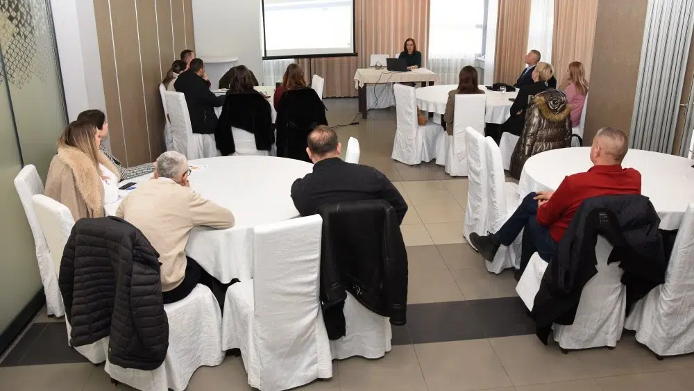 U sklopu Projekta MEG II održana obuka za vijećnice i vijećnike
