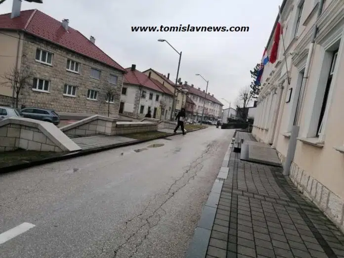 DOBRO vam oblačno i kišno jutro iz Tomislavgrada!