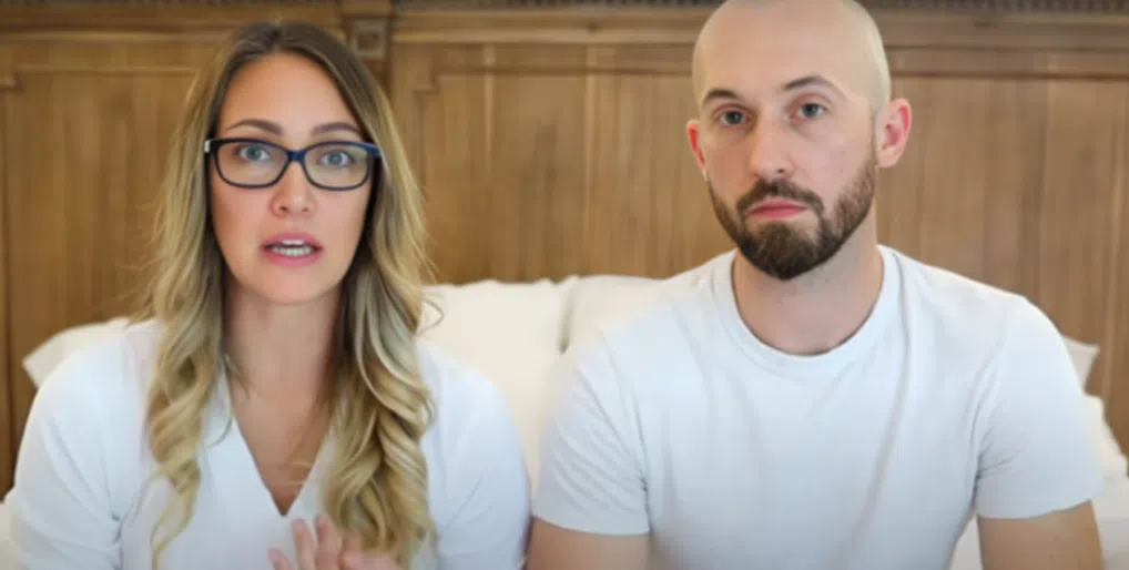 Influenseri usvojili autistično dijete zbog lajkova, pa ga vratili