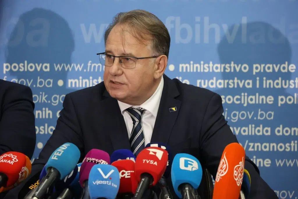 Nikšić: Odluka o povećanju minimalne plaće konačna
