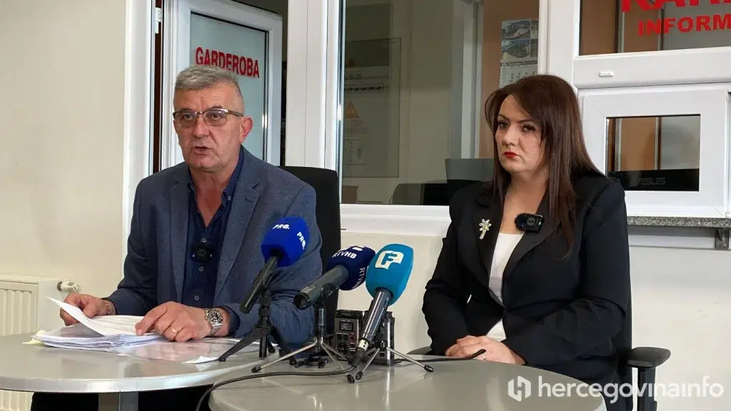 SUKOB BUS PRIJEVOZNIKA U LIVNU Ćićko ne da Livno busu da svoje karte prodaje online