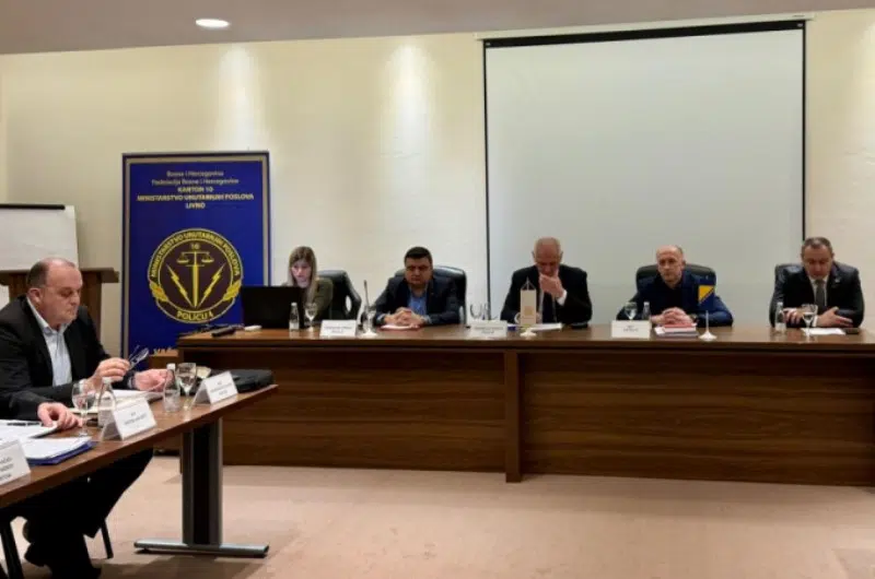 FOTO: U Livnu održan sastanak Koordinacije direktora FUP-a i ravnatelja/direktora županijskih/kantonalnih MUP-ova