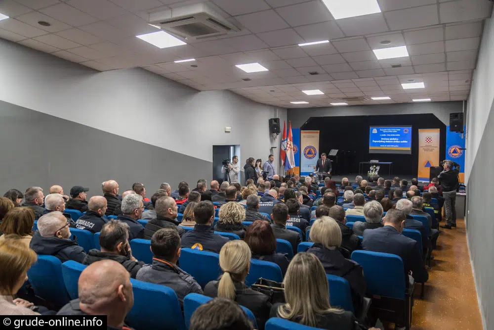 FOTO: U Grudama obilježen Dan civilne zaštite ŽZH