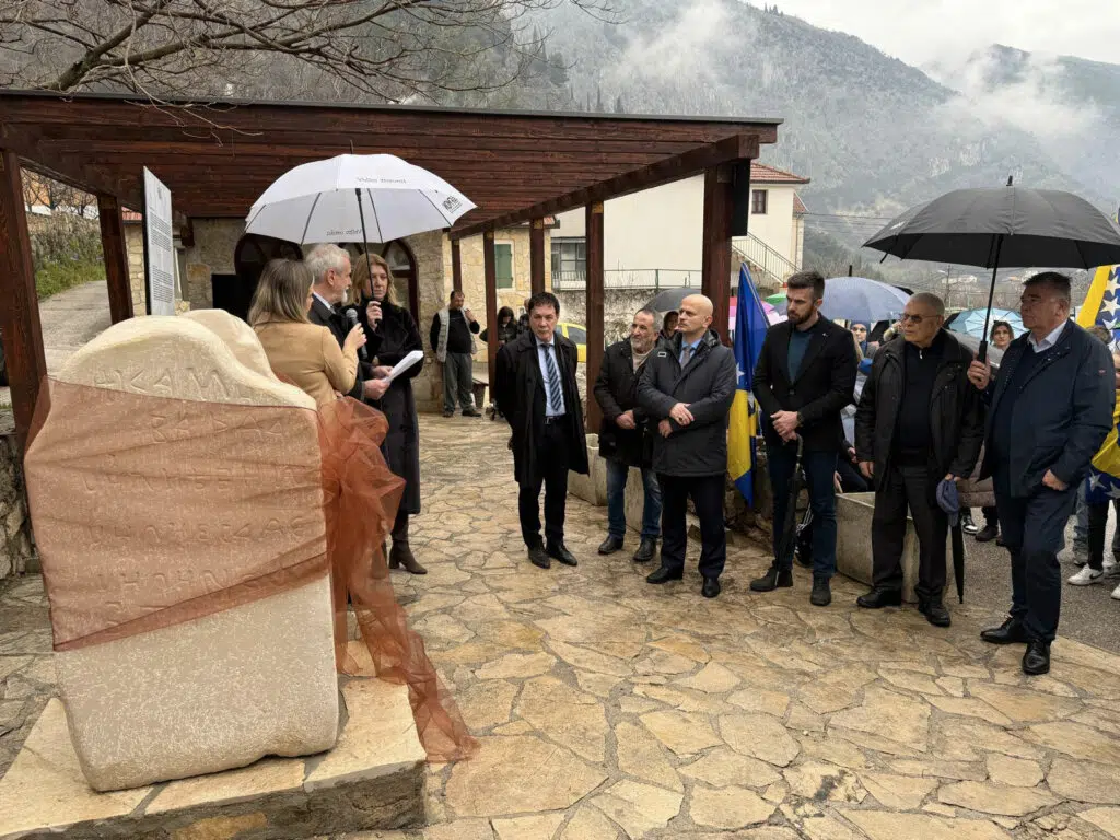 Blagaj oživljava prošlost: Replika kamene sudačke stolice kao nova turistička atrakcija