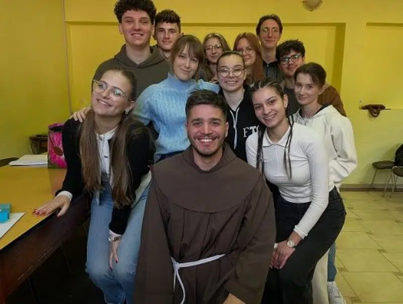 Iz života naše Frame: Učenje i u Školi za animatore
