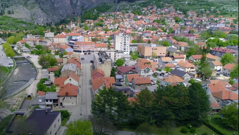 ZABORAVLJENA OBEĆANJA VLASTI U LIVNU: Ministar gospodarstva više nije na strani građana