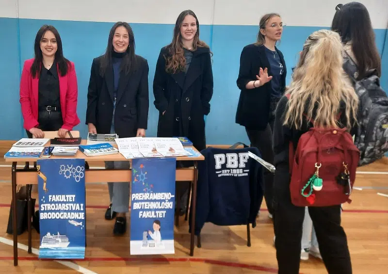 FOTO: Učenici Srednje strukovne škole Tomislavgrad na Sajmu karijera Hercegbosanske županije