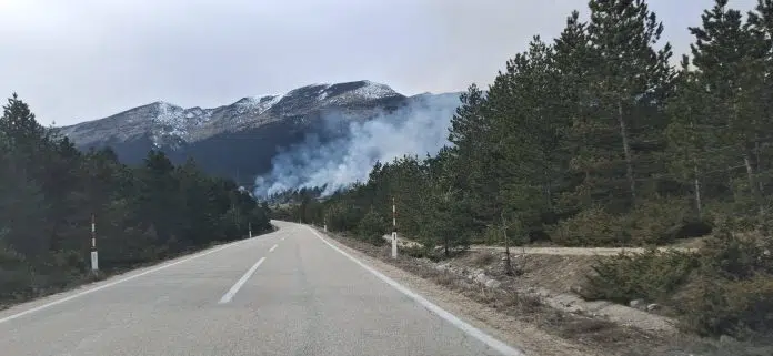 Požari u Posušju: Vatrogasci gasili vatru na više lokacija, opožareno