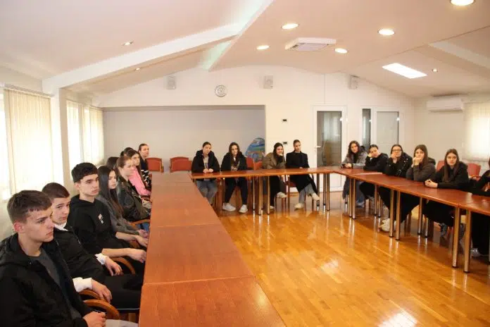 Posuški srednjoškolci pokrenuli hvalevrijedan projekt