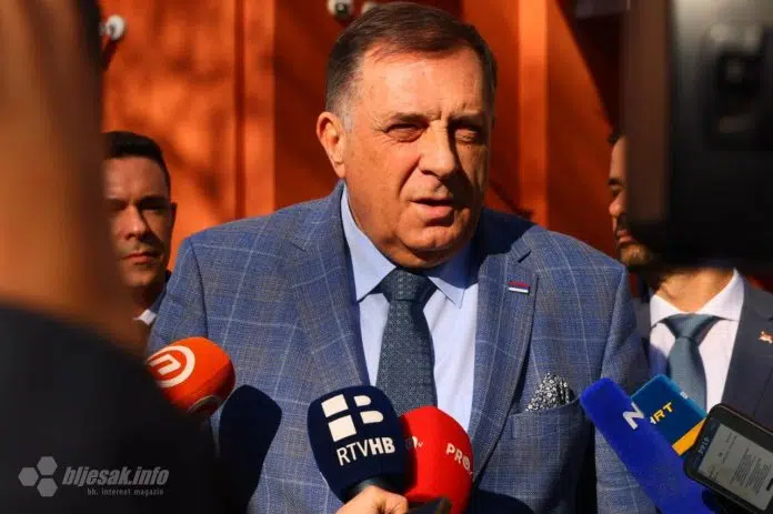 Dodik u Mostaru: Hrvatima je bolje da iz naftalina povuku