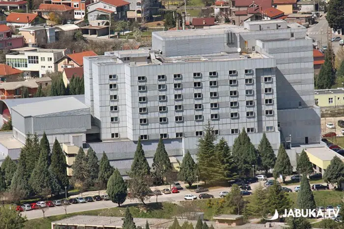 Sve češći verbalni i fizički napadi u SKB Mostar – medicinsko osoblje traži zaštitu