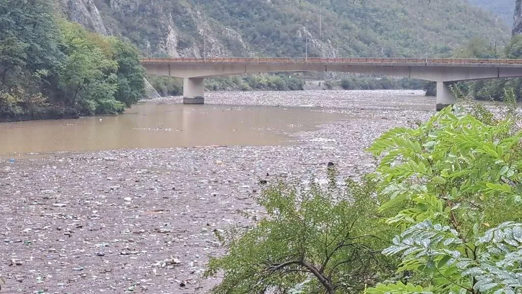 U Jablanici zbog opasnosti od poplava evakuirano 13 osoba,  poplave i klizišta mogu ugroziti i Mostar, Čapljinu, Ljubuški…