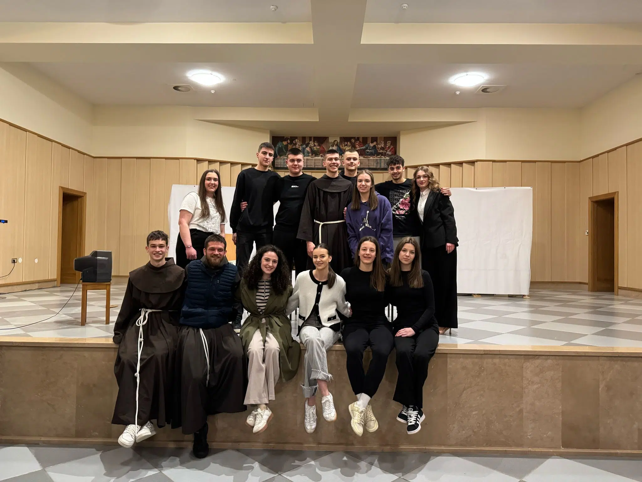 Frama Posušje zatvorila Festival religiozne drame predstavom “Idi i popravi moju crkvu”