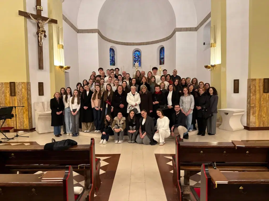 Korizmena meditativno-glazbena večer u Tomislavgradu: Put prema otajstvu Uskrsa kroz tišinu, molitvu i glazbu