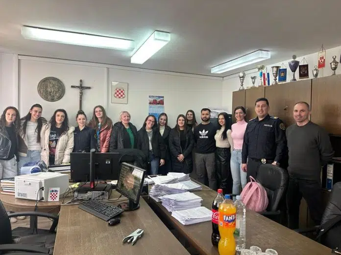 FOTO ČESTITKA: Gimnazija Marka Marulića Tomislavgrad je ove godine sudjelovala