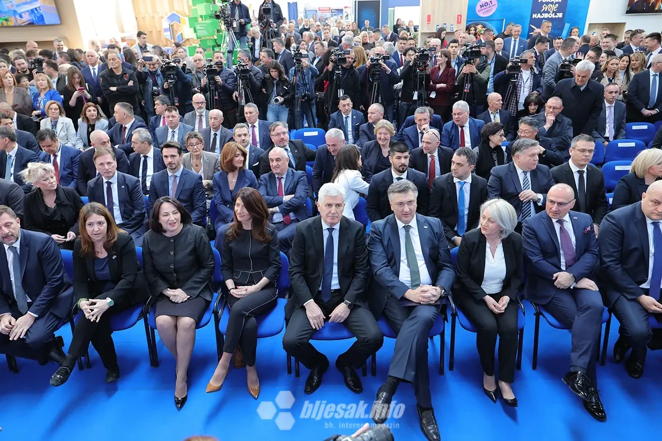 FOTO/OTVOREN Međunarodni gospodarski sajam u Mostaru: Gospodarstvenici ispred politike