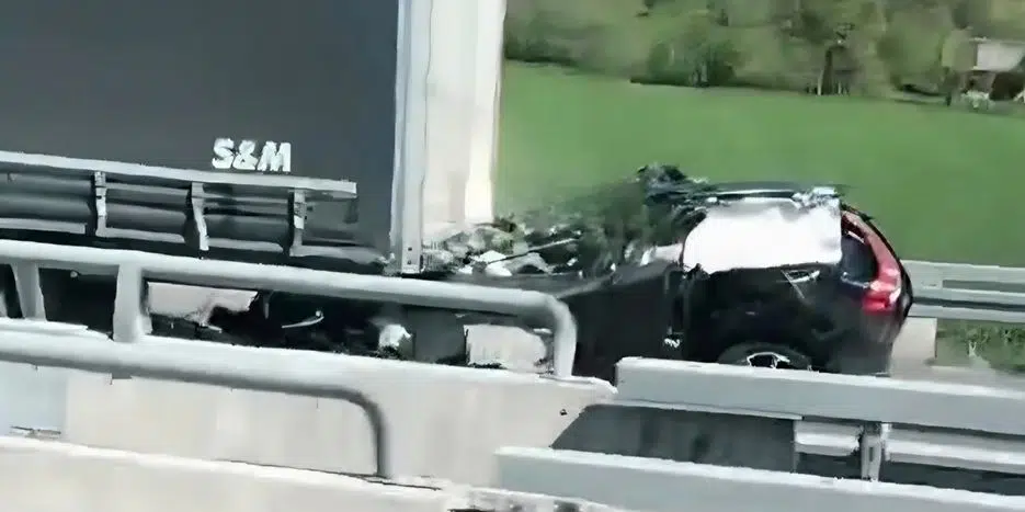 Todorović Volvom naletio na autoputu zaustavljeni šleper kod Prnjavora