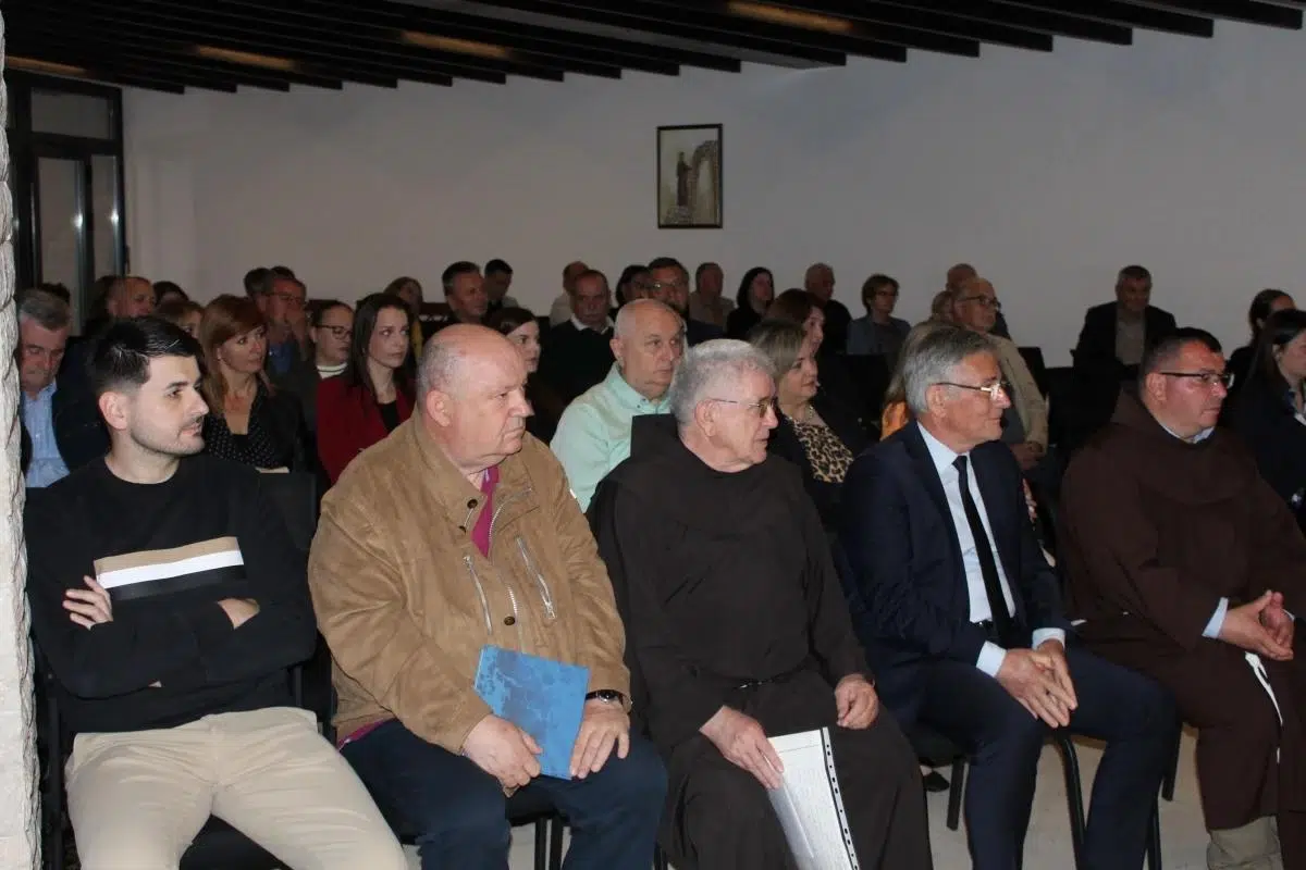 U Drinovcima započeli 62. Šimićevi susreti posvećeni 100. obljetnici smrti Antuna Branka Šimića